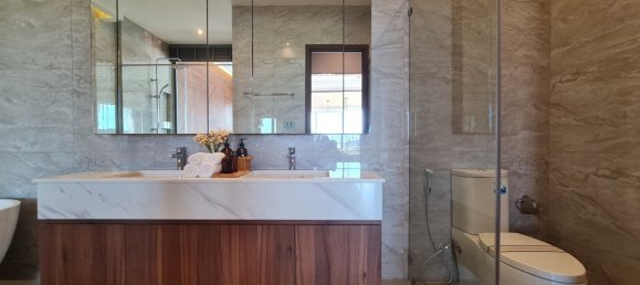 4 bedrooms Villa in Pattaya, Thailand No. 26431 8