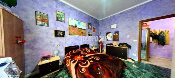 3 rooms Apartment in Turin, Italy No. 153683 3