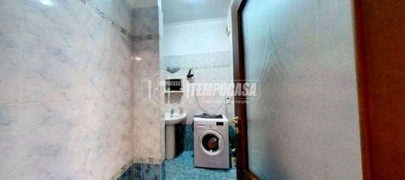 3 rooms Apartment in Turin, Italy No. 153683 13