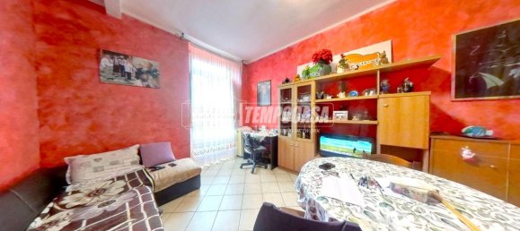 3 rooms Apartment in Turin, Italy No. 153683 6