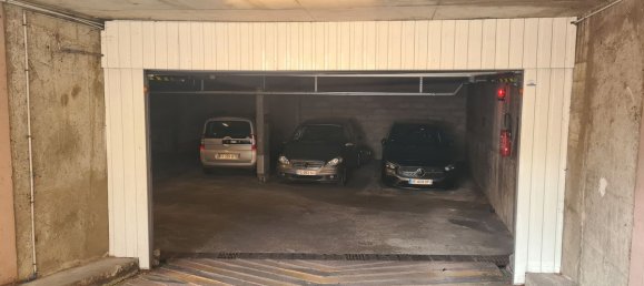 Parking in Boulogne-Billancourt, France No. 325568 2