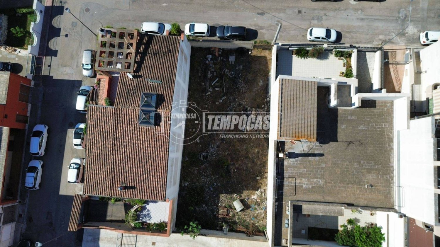 500m² Land in Lizzanello, Italy No. 373237