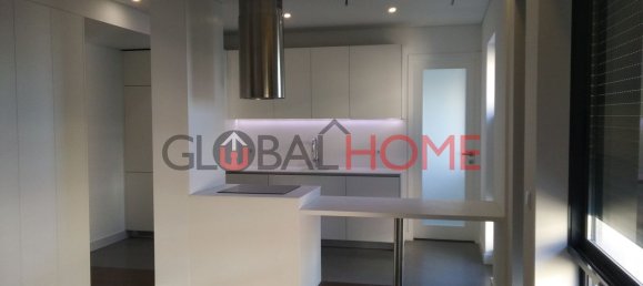 4 bedrooms Apartment in Porto, Portugal No. 78658 6