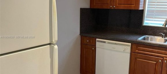 2 غرف نوم عقار تجاري في Miami, USA رقم 615723 12