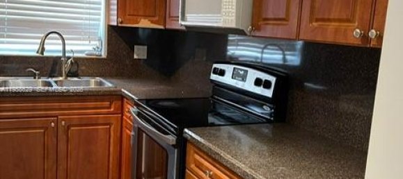 2 غرف نوم عقار تجاري في Miami, USA رقم 615723 11