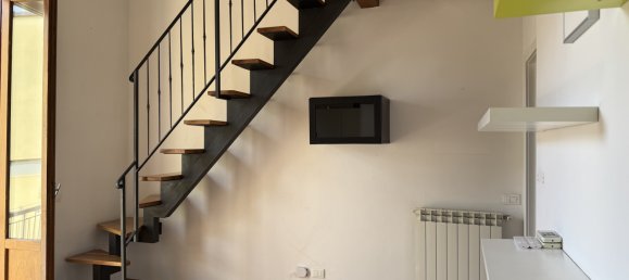 3-Zimmer Wohnung in Florence, Italy, Nr. 110903 2