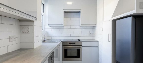 3 Schlafzimmer Gewerbliche Immobilie in London, United Kingdom, Nr. 9009 2