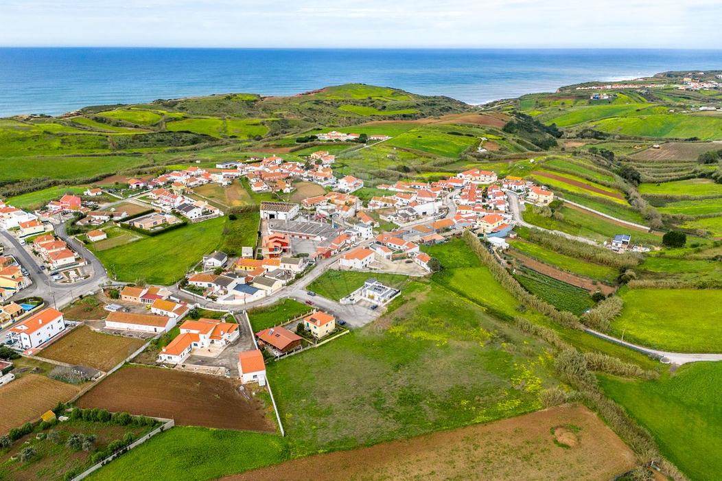  Land in Mafra, Portugal No. 65074