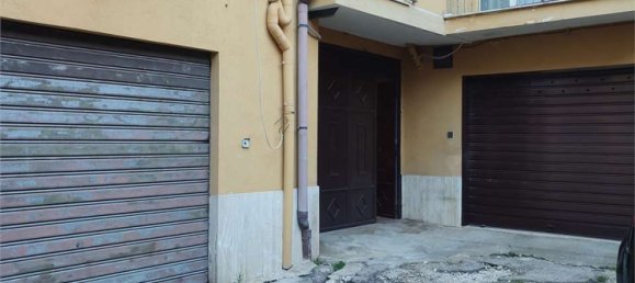 270m² Commercial property in San Cataldo, Italy No. 359857 12