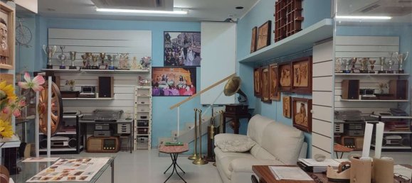 270m² Commercial property in San Cataldo, Italy No. 359857 9