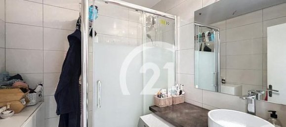 3 chambres Appartement à Villiers-le-Bel, France No. 353535 8