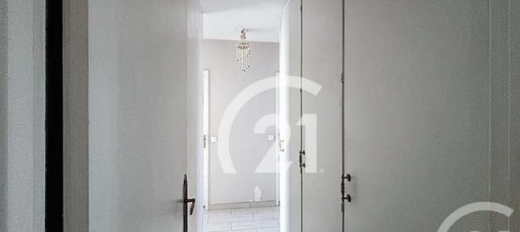 3 chambres Appartement à Villiers-le-Bel, France No. 353535 6