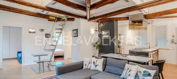 Apartamento de 3 habitaciónes en Venice, Italy No. 300123 2
