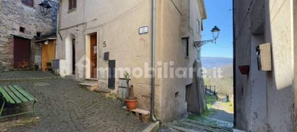 2 bedrooms House in Carsoli, Italy No. 203177 4