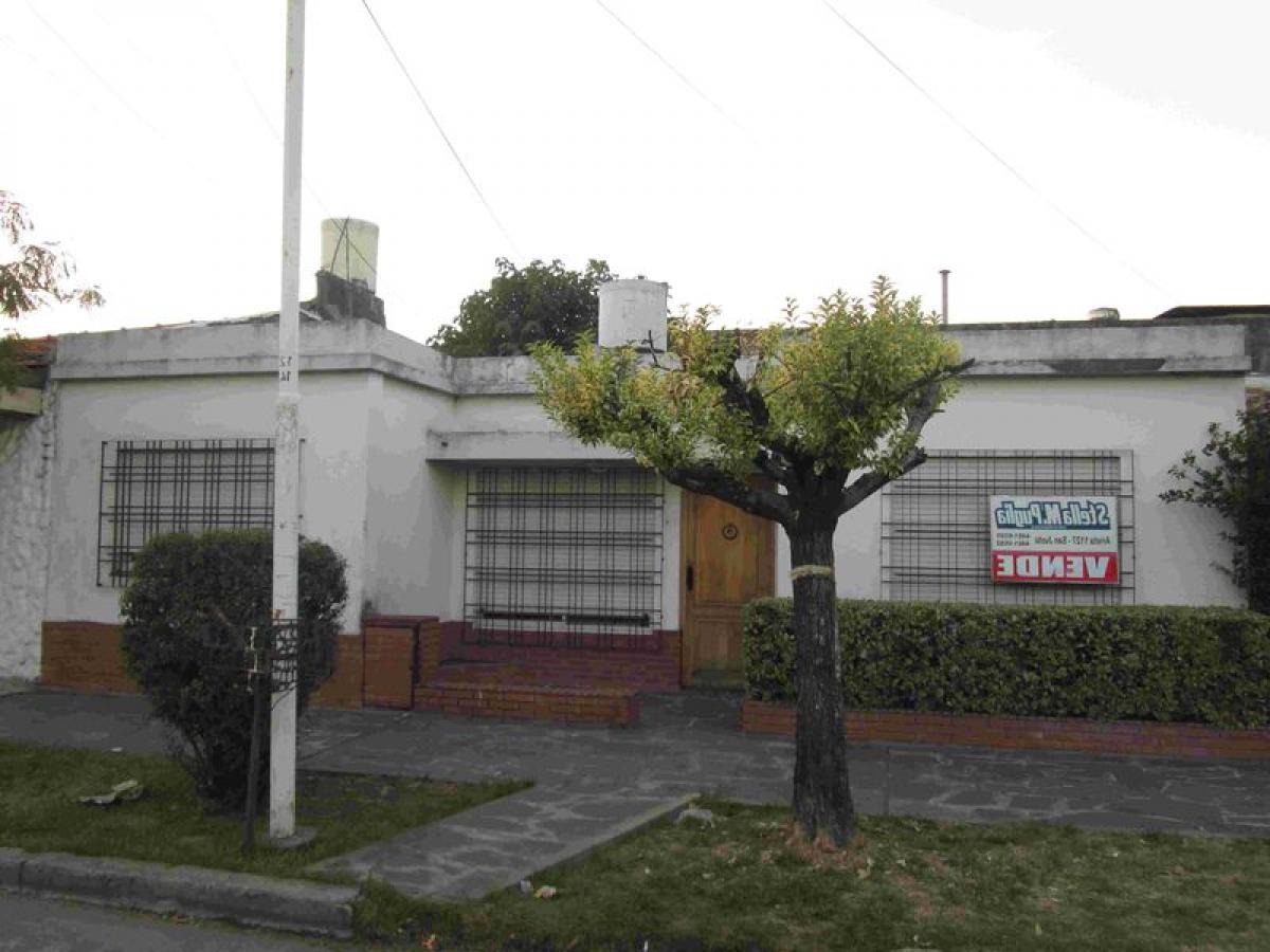 2 bedrooms House in Bermudez, Argentina No. 17690