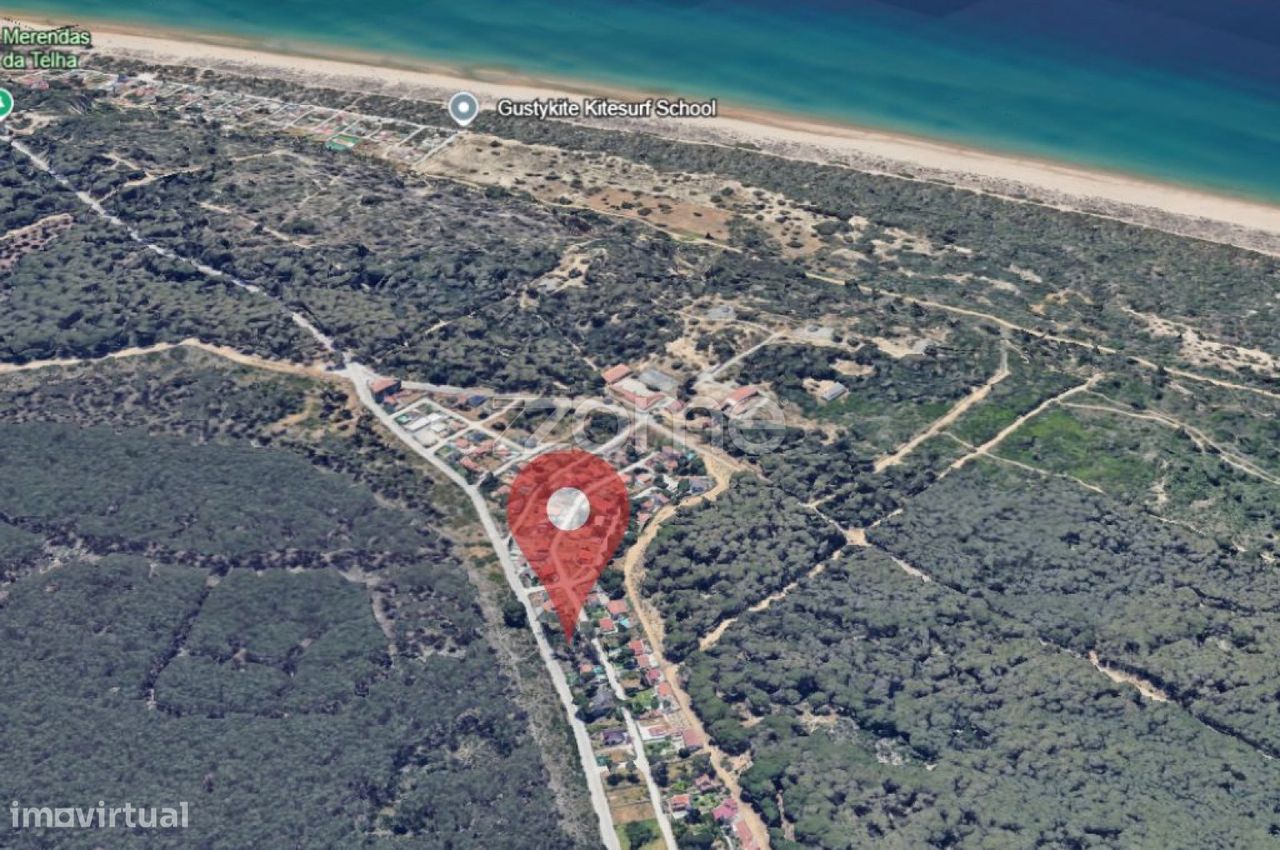 510m² Land in Almada, Portugal No. 259500