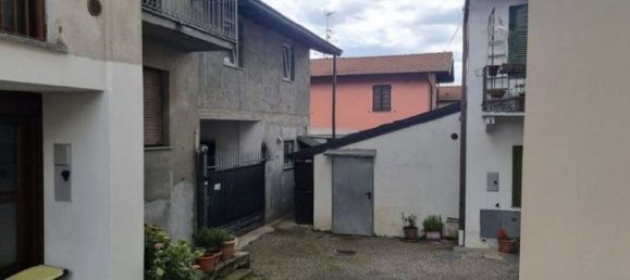 Дом с 3 комнатами в Морнаго, Италия № 3484 21