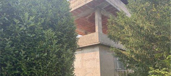 5 bedrooms House in Como, Italy No. 361892 4