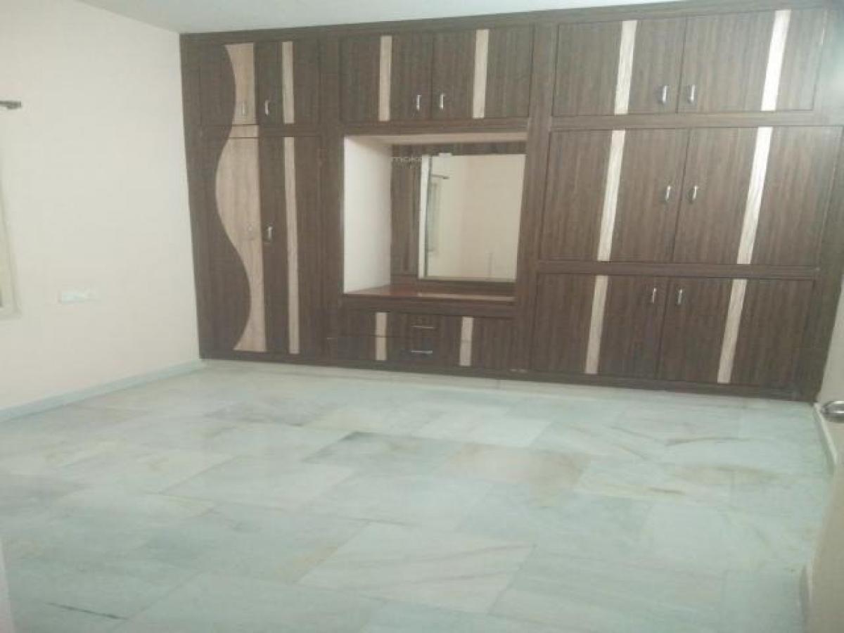 3 bedrooms House in Hyderabad, India No. 19011