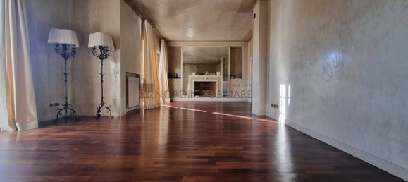 6 bedrooms Villa in Brescia, Italy No. 112207 5