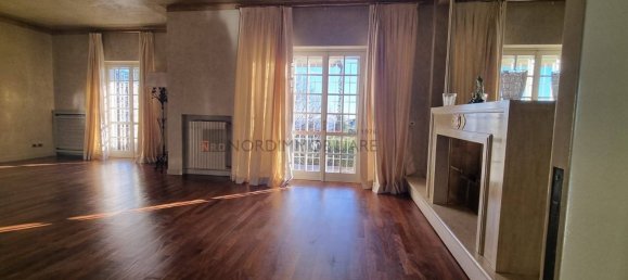 6 bedrooms Villa in Brescia, Italy No. 112207 6