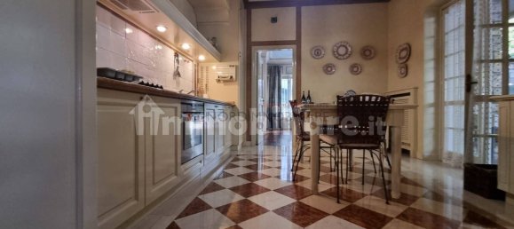 6 bedrooms Villa in Brescia, Italy No. 112207 7