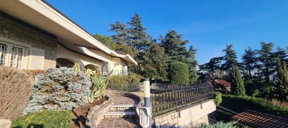 6 bedrooms Villa in Brescia, Italy No. 112207 22