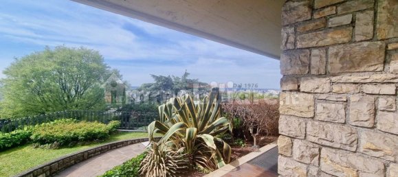 6 bedrooms Villa in Brescia, Italy No. 112207 17