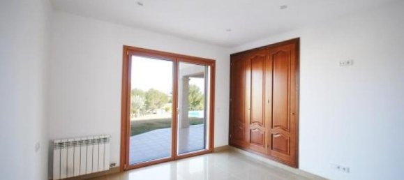 4 bedrooms Villa in Santa Ponsa, Spain No. 14216 7