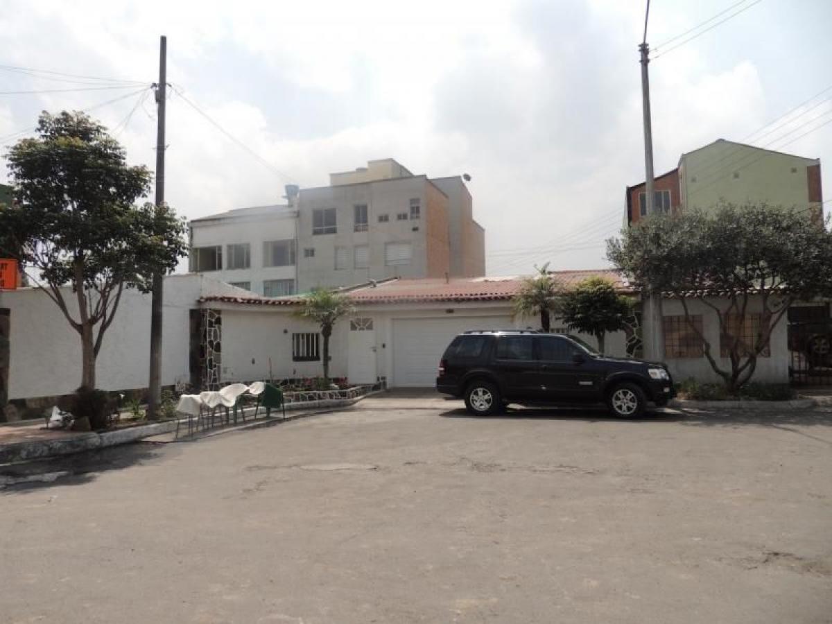 3 Schlafzimmer Haus in Bogota, Colombia, Nr. 12655