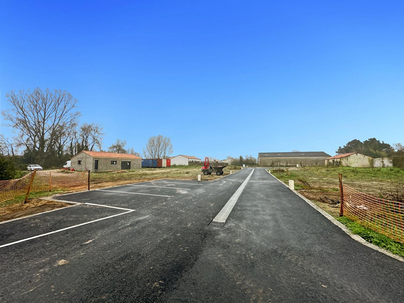  قطعة أرض في Saint-Jean-de-Monts, France 694متر مربع رقم 222695