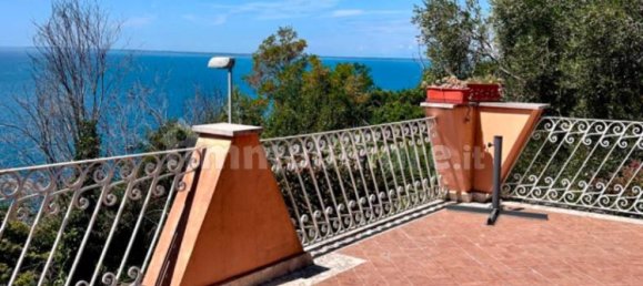 2 bedrooms Villa in Trieste, Italy No. 274640 13