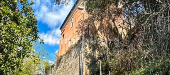 2 bedrooms Villa in Trieste, Italy No. 274640 3