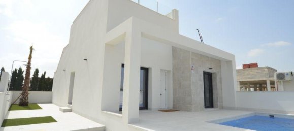 Villa de 2 dormitorios en Daya Nueva, Spain No. 6981 16