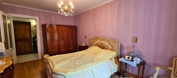 Casa de 4 dormitorios en Hayange, France No. 229569 9