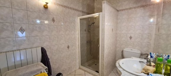 Casa de 4 dormitorios en Hayange, France No. 229569 10