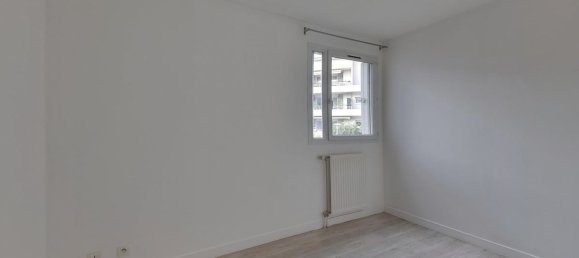 1 bedroom Apartment in Echirolles, France No. 203823 6