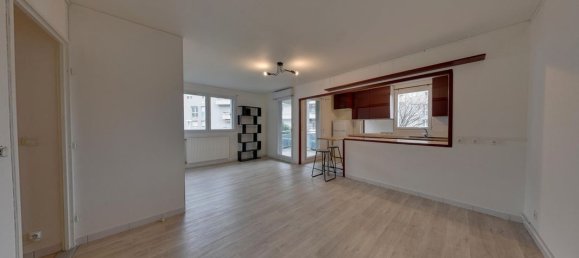 1 bedroom Apartment in Echirolles, France No. 203823 11