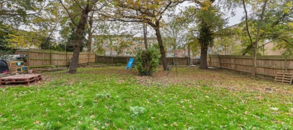 2 bedrooms Apartment in London, United Kingdom No. 3565 8