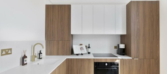 2 bedrooms Apartment in London, United Kingdom No. 3565 24