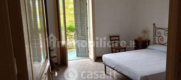 5 rooms Apartment in Palermo, Italy No. 296043 3
