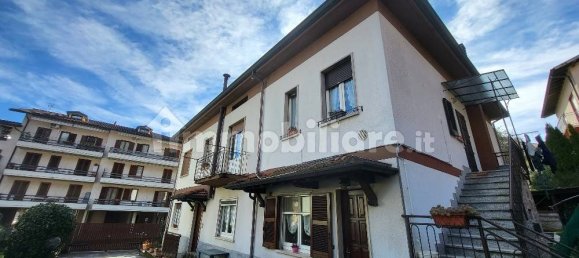 4 Schlafzimmer Villa in Laveno-Mombello, Italy, Nr. 193138 2