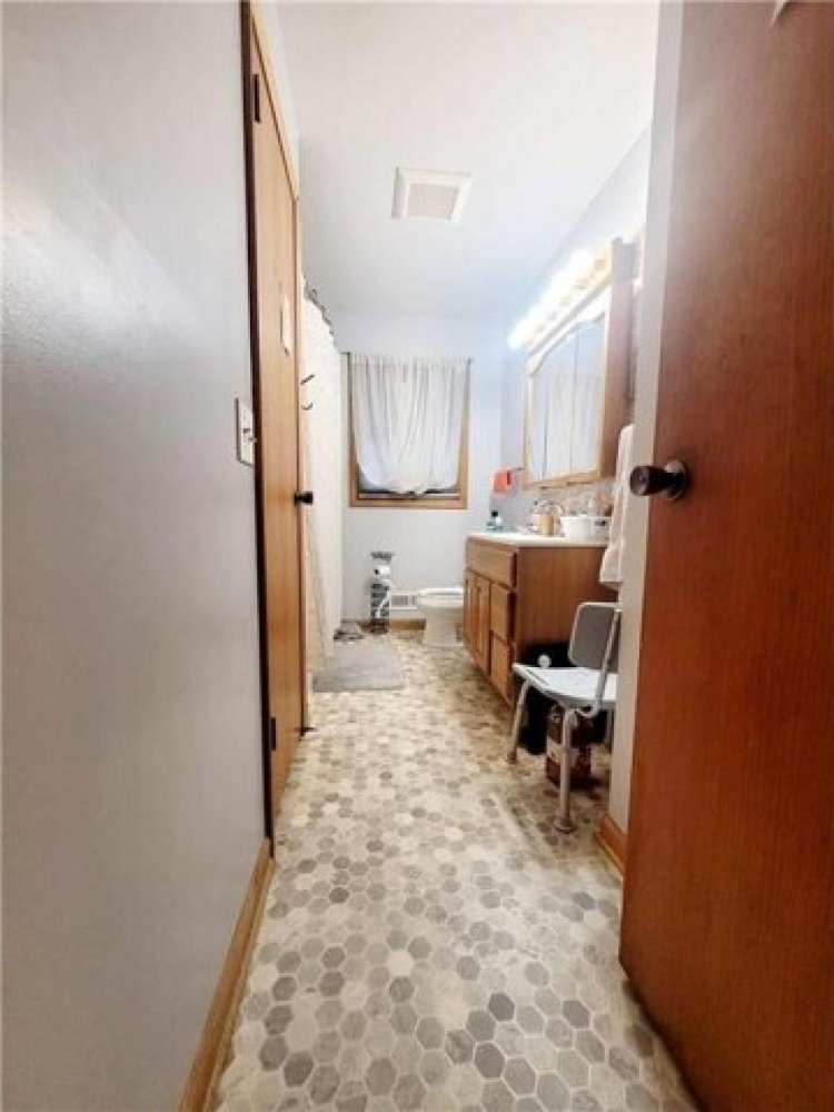 3 bedrooms House in Brooklyn Center, USA No. 390089