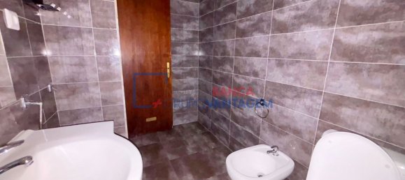 Apartamento de 2 dormitorios en Vila Nova de Gaia, Portugal No. 337665 21