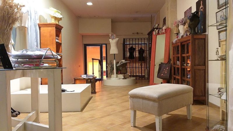 Коммерческая недвижимость с 3 спальнями в Кордова, Испания № 224862