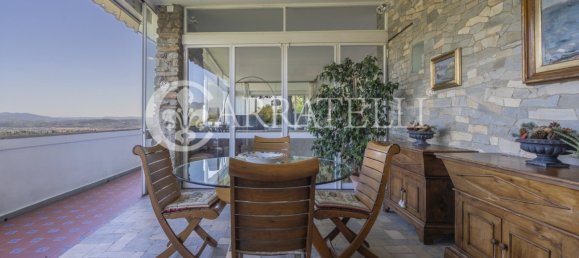 4 bedrooms Apartment in Florence, Italy No. 304064 15