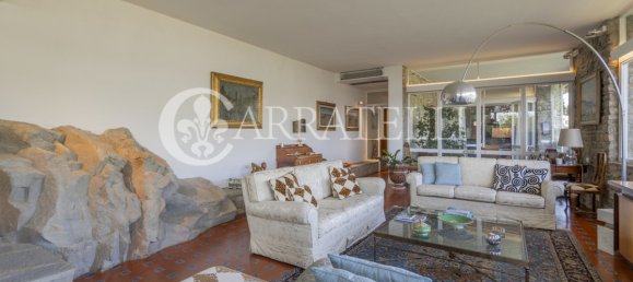 4 bedrooms Apartment in Florence, Italy No. 304064 10