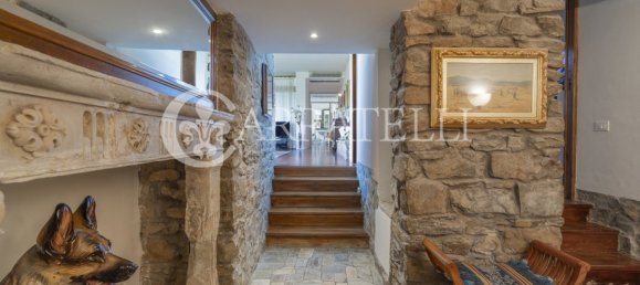 4 bedrooms Apartment in Florence, Italy No. 304064 32