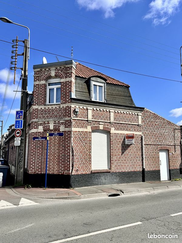 Casa de 3 dormitorios en Villeneuve-d'Ascq, France No. 92428