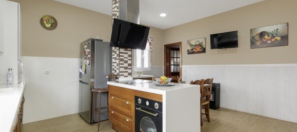 5 bedrooms House in Lachar, Spain No. 165517 9